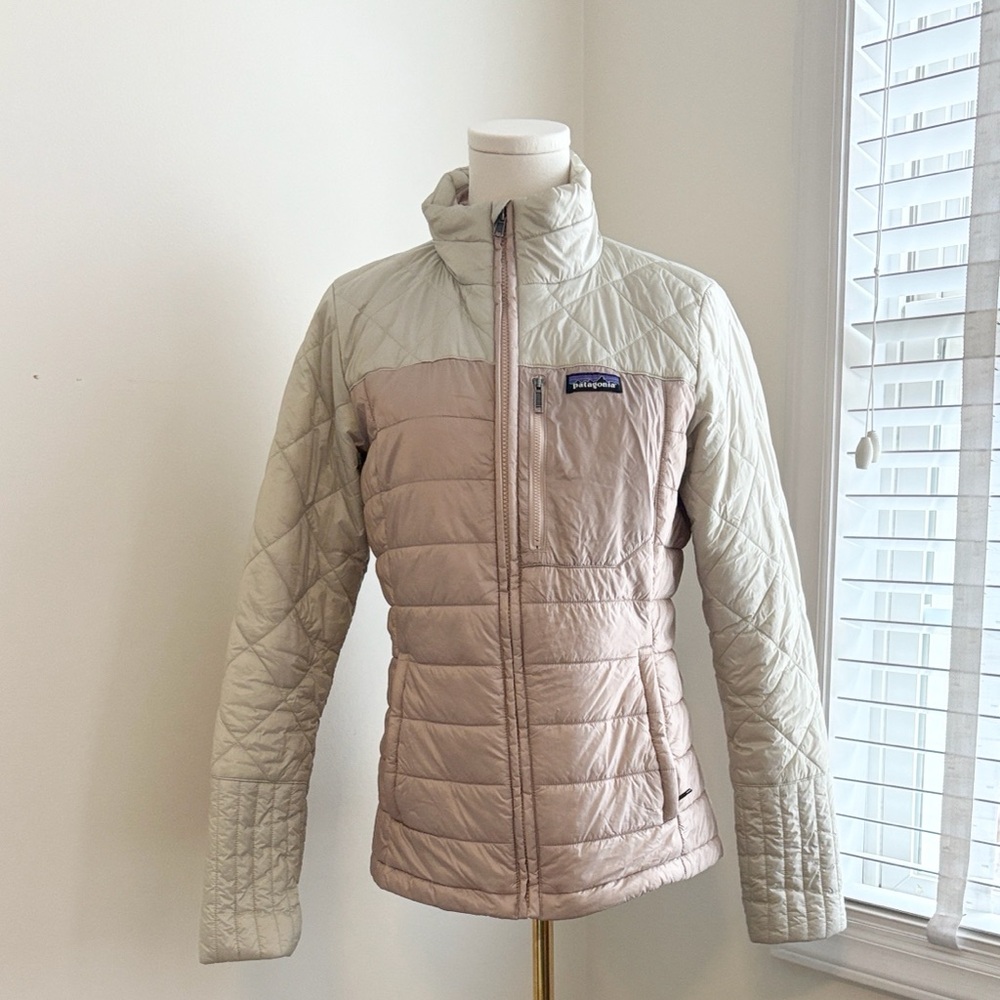 Excellent Condition Patagonia Women's Puffer Jacket Small